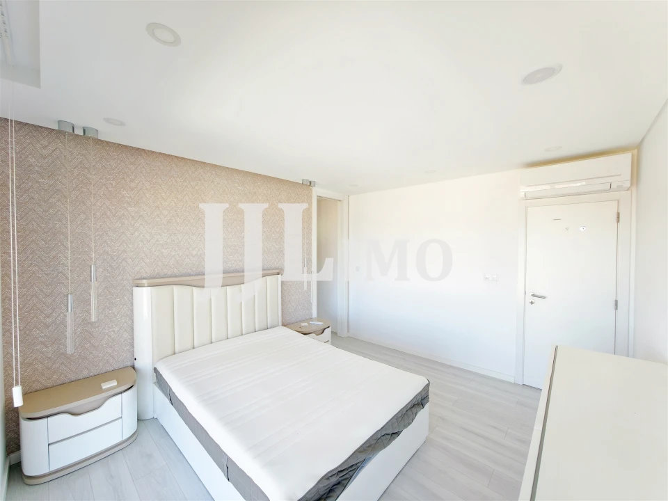 Moradia T3 para Arrendamento em Santa Iria de Azoia, São João da Talha e Bobadela Foto 25