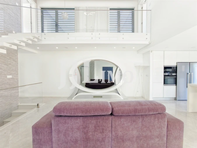 Moradia T3 para Arrendamento em Santa Iria de Azoia, São João da Talha e Bobadela Foto 15