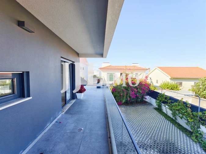 Moradia T3 para Arrendamento em Santa Iria de Azoia, São João da Talha e Bobadela Foto 13