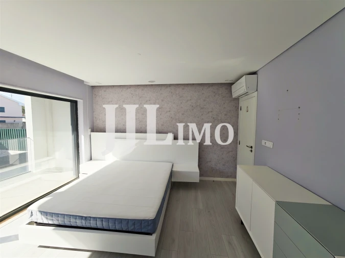 Moradia T3 para Arrendamento em Santa Iria de Azoia, São João da Talha e Bobadela Foto 39