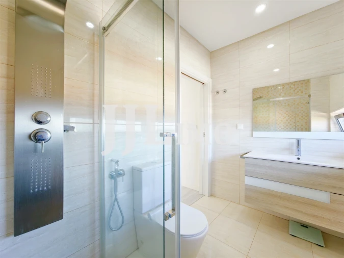 Moradia T3 para Arrendamento em Santa Iria de Azoia, São João da Talha e Bobadela Foto 32