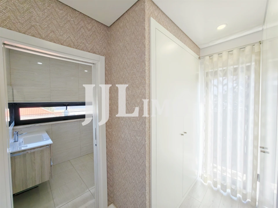 Moradia T3 para Arrendamento em Santa Iria de Azoia, São João da Talha e Bobadela Foto 29