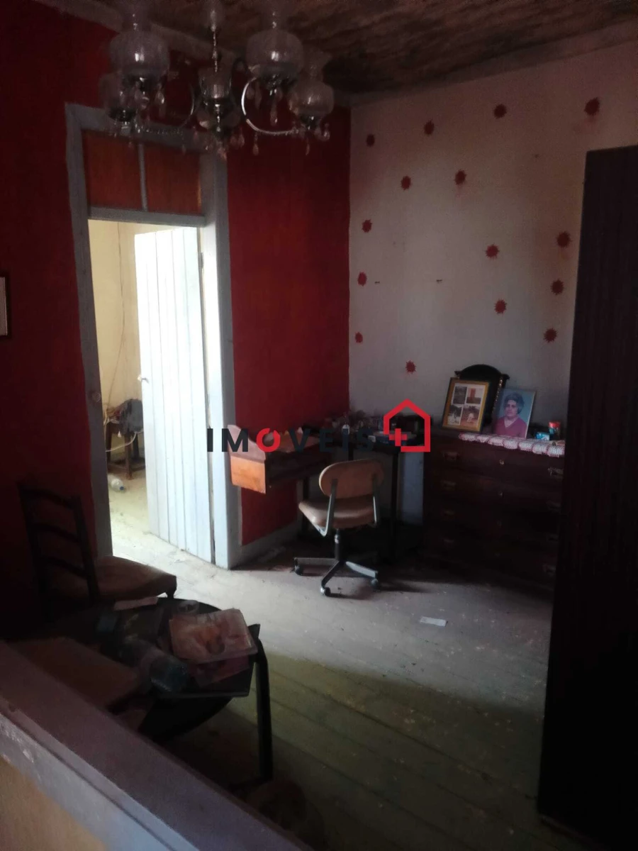 Moradia T3 para Venda em Pernes Foto 8