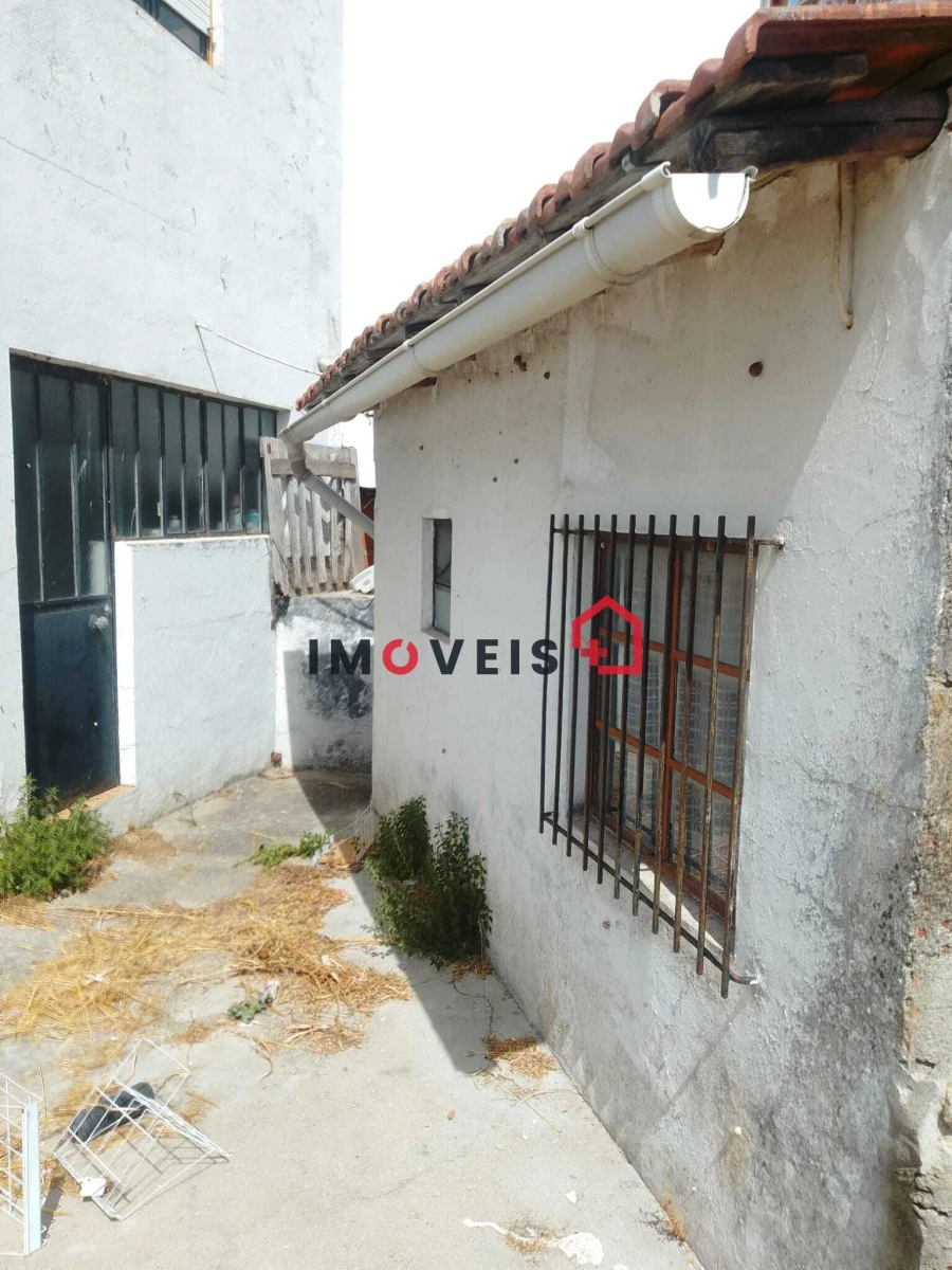 Moradia T3 para Venda em Pernes Foto 3