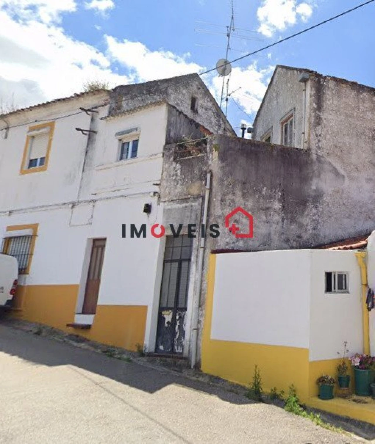 Moradia T3 para Venda em Pernes Foto 1