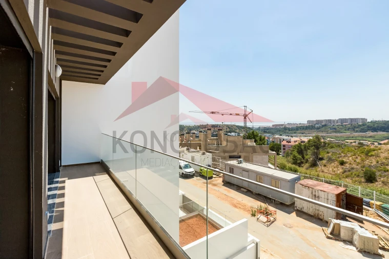 Moradia T5 para Venda em Vialonga Foto 15