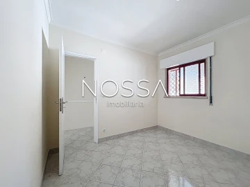 Apartamento T1 para Venda em São João das Lampas e Terrugem