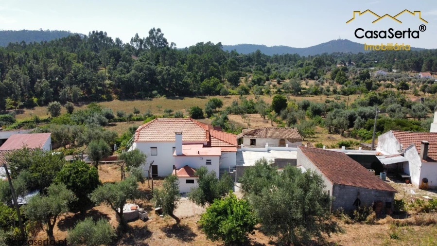 Moradia T3 para Venda em Cernache do Bonjardim, Nesperal e Palhais Foto 1