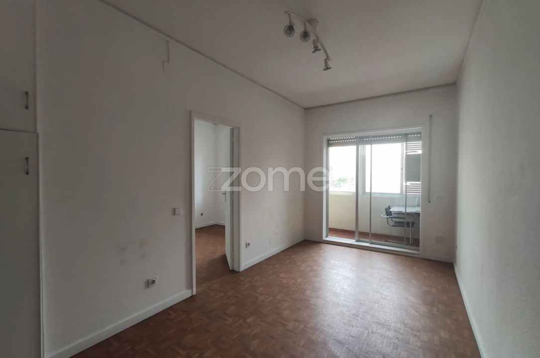 Apartamento T1 para Venda em Cedofeita, Santo Ildefonso, Sé, Miragaia, São Nicolau e Vitória Foto 1