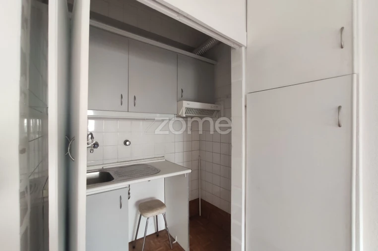 Apartamento T1 para Venda em Cedofeita, Santo Ildefonso, Sé, Miragaia, São Nicolau e Vitória Foto 4
