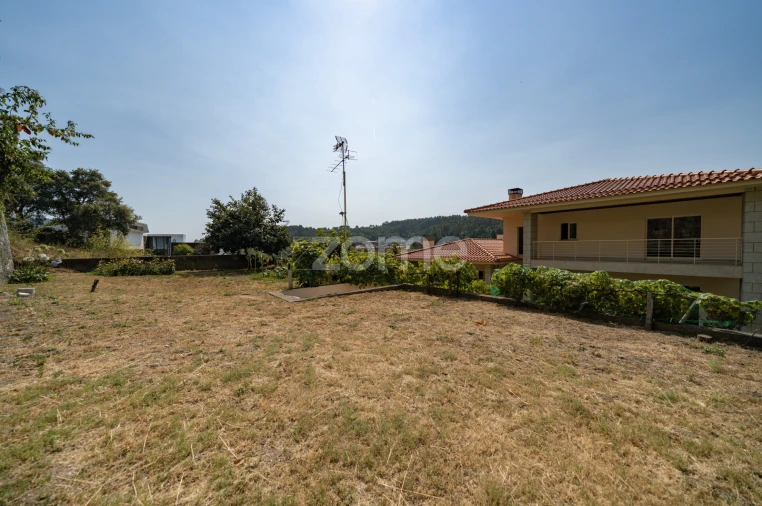 Moradia T5 para Venda em Este (São Pedro e São Mamede) Foto 59