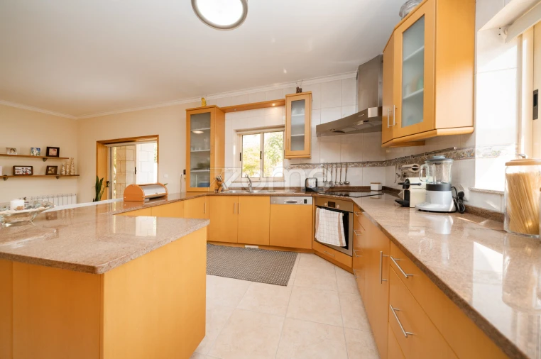 Moradia T5 para Venda em Este (São Pedro e São Mamede) Foto 6