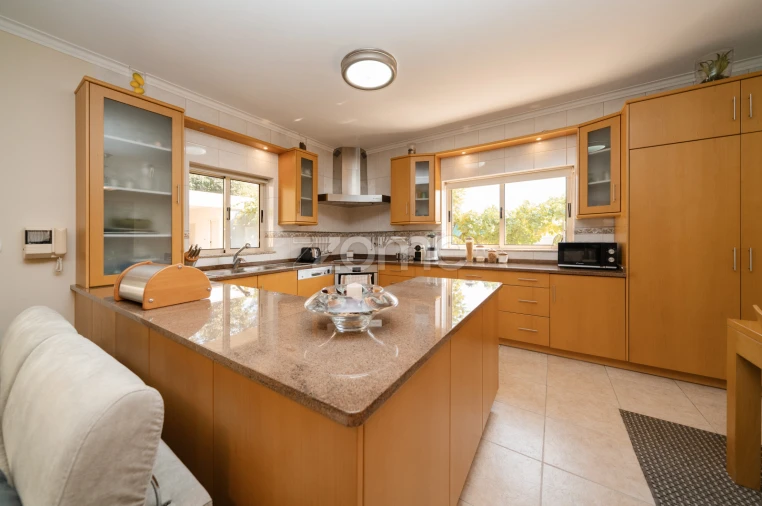 Moradia T5 para Venda em Este (São Pedro e São Mamede) Foto 8