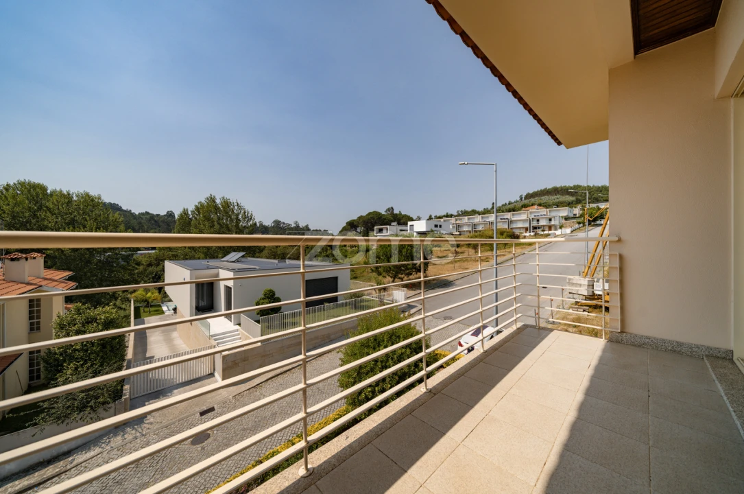 Moradia T5 para Venda em Este (São Pedro e São Mamede) Foto 42