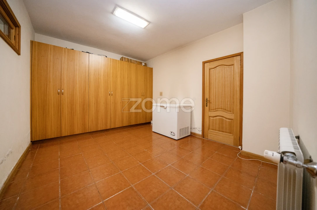 Moradia T5 para Venda em Este (São Pedro e São Mamede) Foto 49