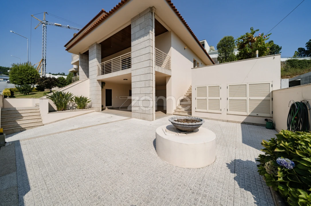 Moradia T5 para Venda em Este (São Pedro e São Mamede) Foto 61