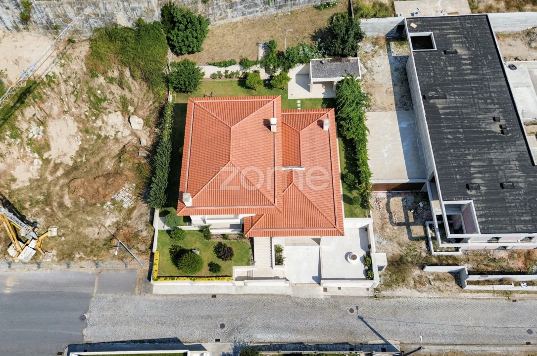 Moradia T5 para Venda em Este (São Pedro e São Mamede) Foto 63