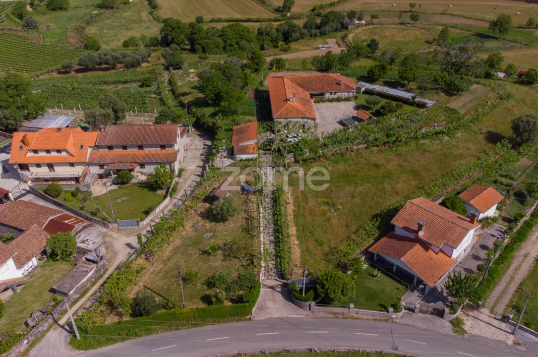 Moradia T5 para Venda em Gondufe Foto 51