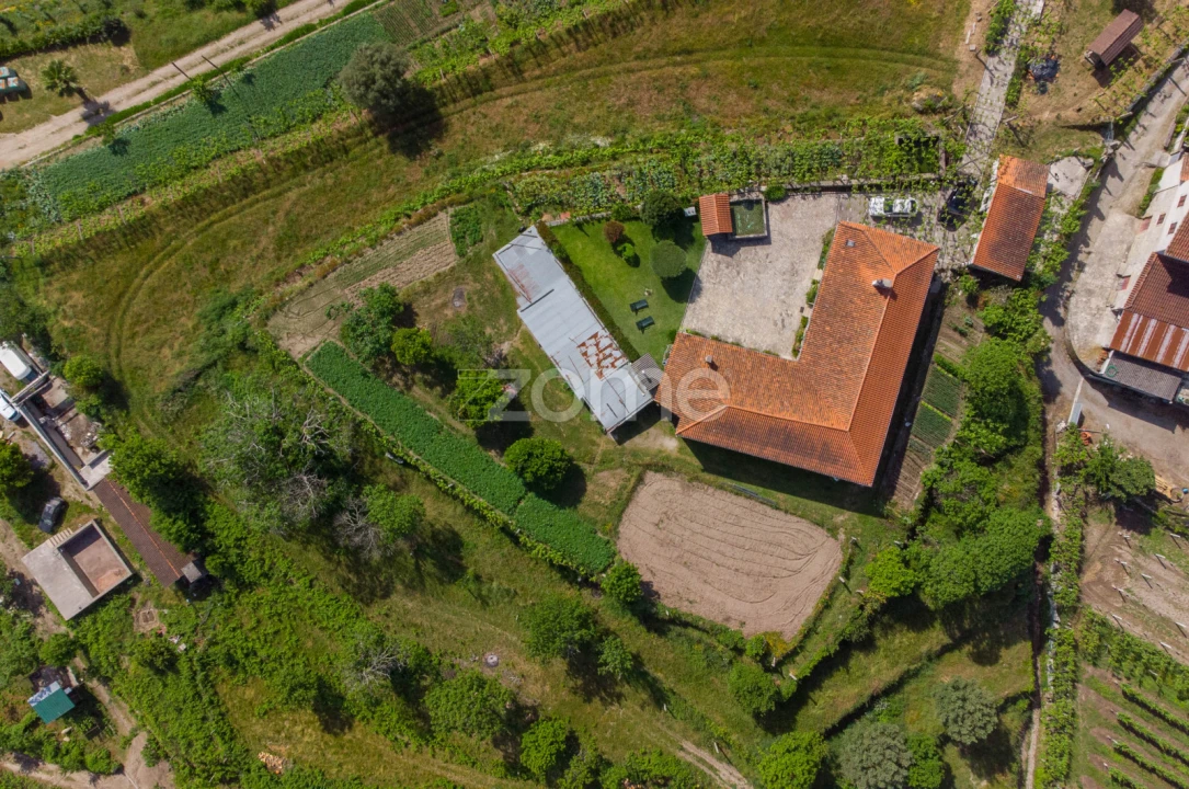 Moradia T5 para Venda em Gondufe Foto 54