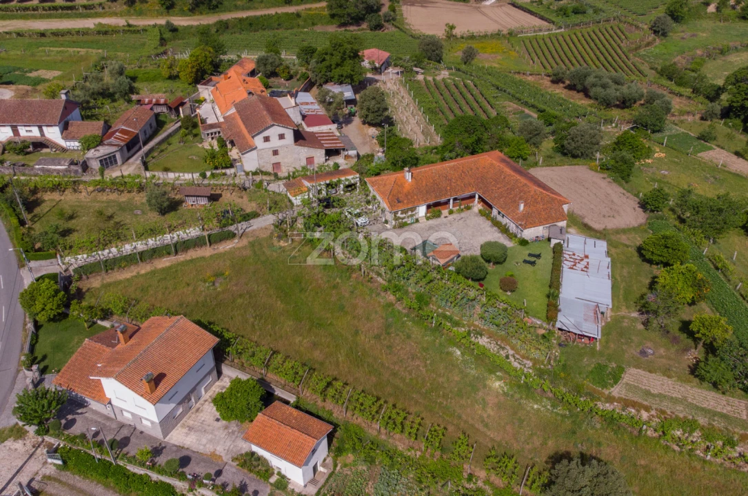 Moradia T5 para Venda em Gondufe Foto 59