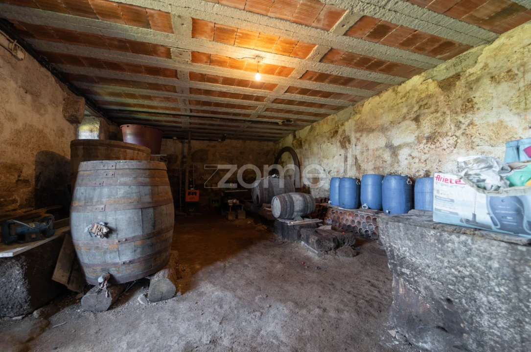 Moradia T5 para Venda em Gondufe Foto 41