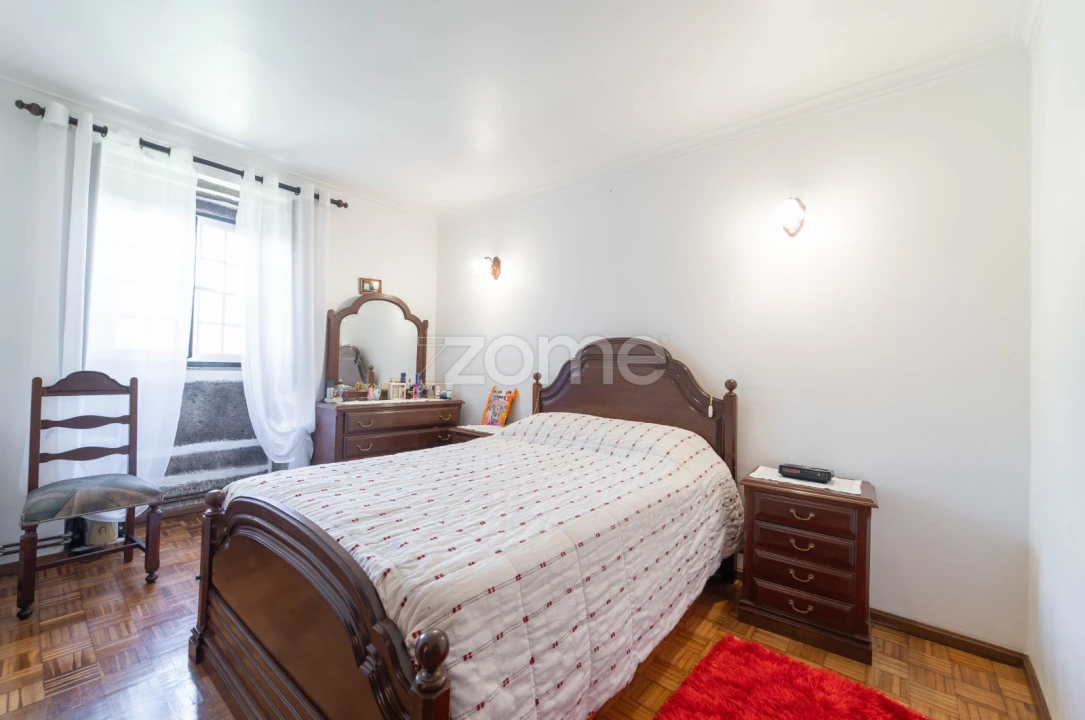 Moradia T5 para Venda em Gondufe Foto 23