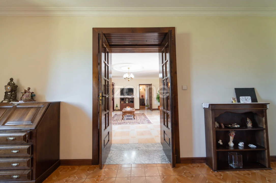 Moradia T5 para Venda em Gondufe Foto 13