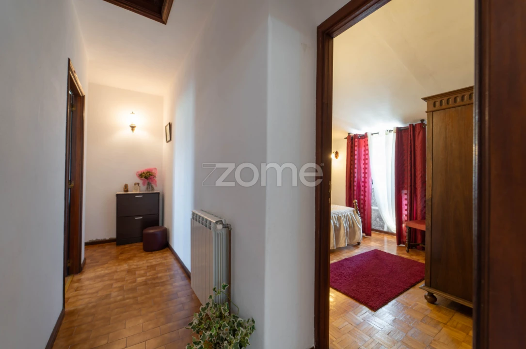 Moradia T5 para Venda em Gondufe Foto 15