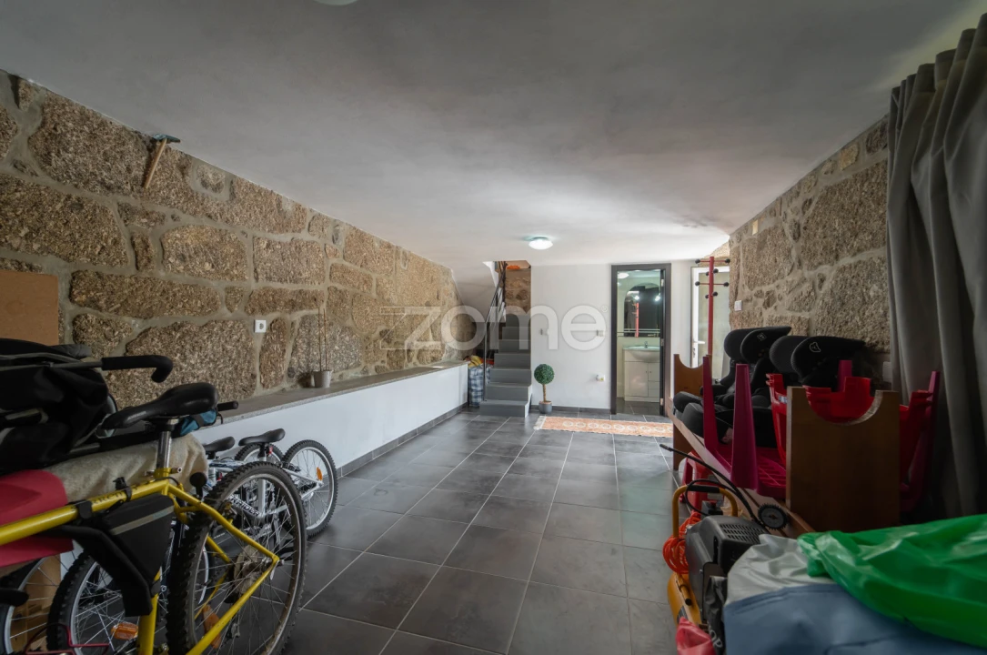 Moradia T5 para Venda em Gondufe Foto 33