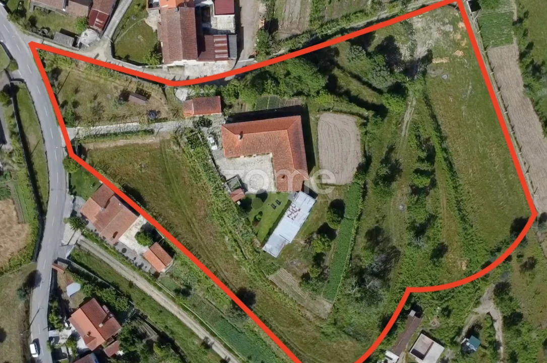 Moradia T5 para Venda em Gondufe Foto 47