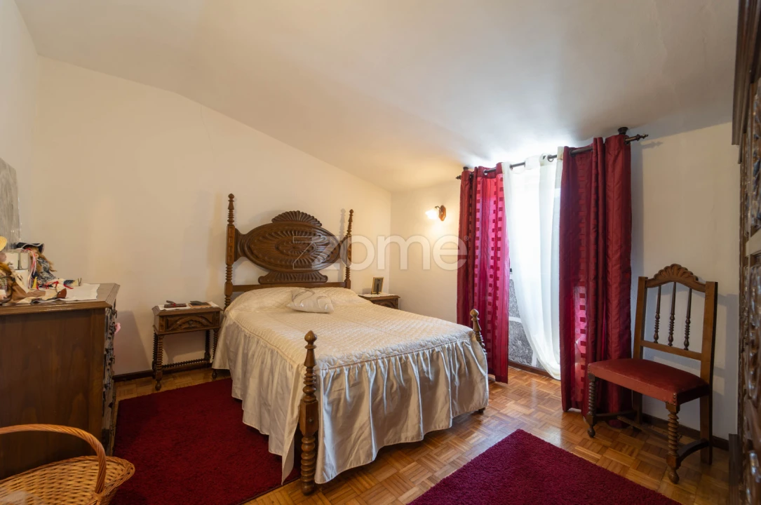 Moradia T5 para Venda em Gondufe Foto 16