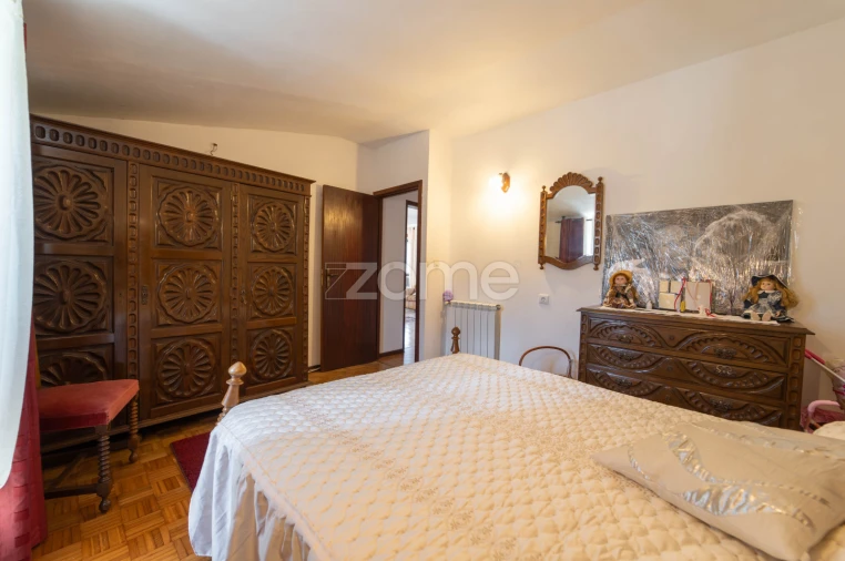 Moradia T5 para Venda em Gondufe Foto 17