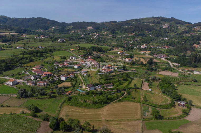 Moradia T5 para Venda em Gondufe Foto 57