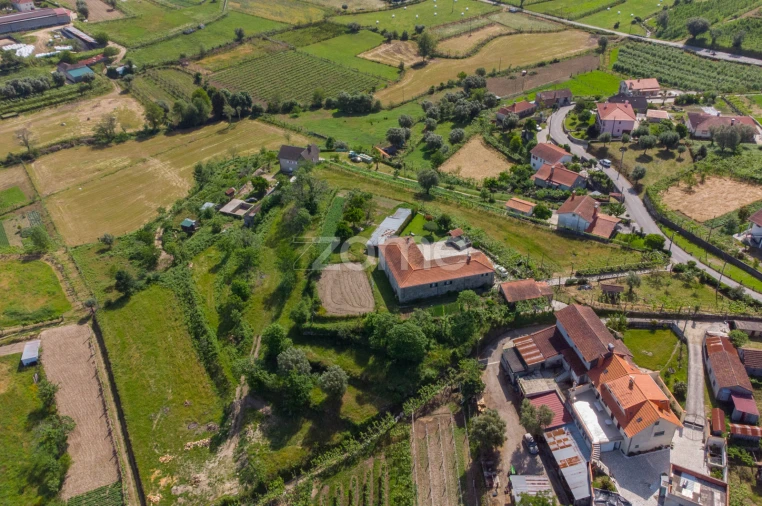 Moradia T5 para Venda em Gondufe Foto 58