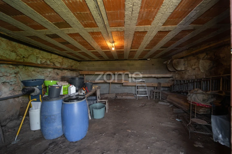 Moradia T5 para Venda em Gondufe Foto 44