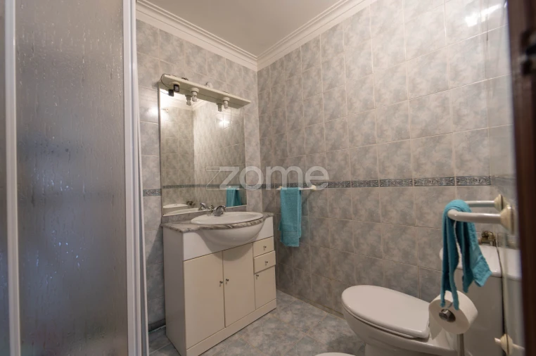 Moradia T5 para Venda em Gondufe Foto 25