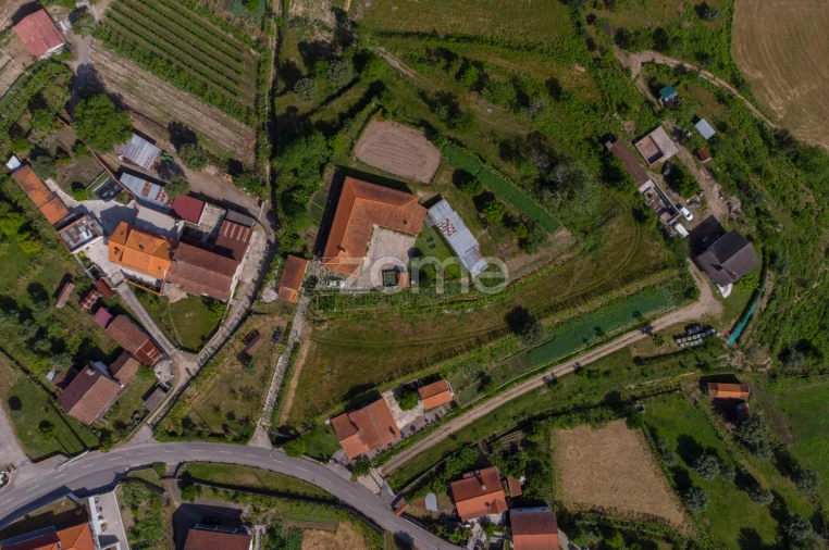 Moradia T5 para Venda em Gondufe Foto 63