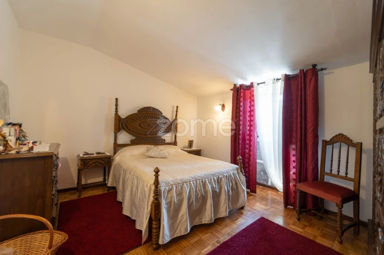 Moradia T5 para Venda em Gondufe Foto 16