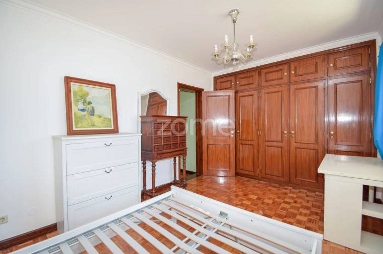 Moradia T6 para Venda em Carcavelos e Parede Foto 16