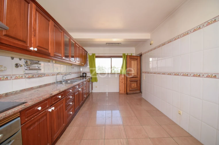 Moradia T6 para Venda em Carcavelos e Parede Foto 29