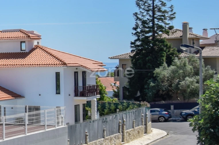 Moradia T6 para Venda em Carcavelos e Parede Foto 3