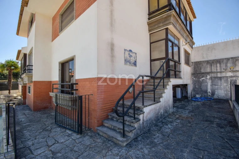 Moradia T6 para Venda em Carcavelos e Parede Foto 4