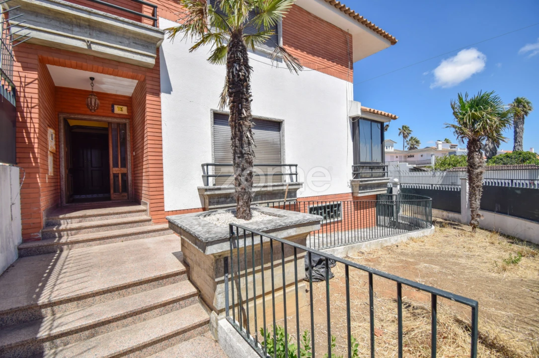Moradia T6 para Venda em Carcavelos e Parede Foto 7