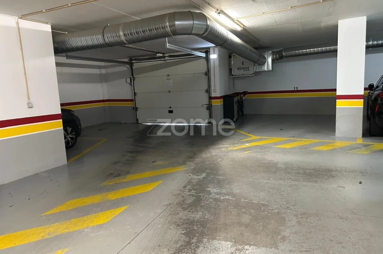 Apartamento T2 para Arrendamento em Algueirão-Mem Martins Foto 28