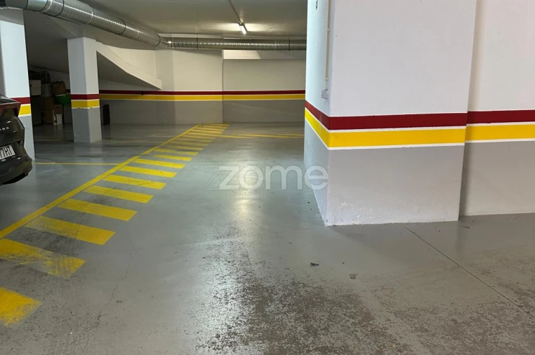 Apartamento T2 para Arrendamento em Algueirão-Mem Martins Foto 29