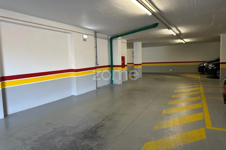 Apartamento T2 para Arrendamento em Algueirão-Mem Martins Foto 31