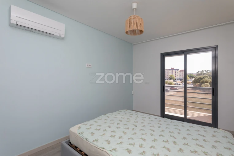 Apartamento T2 para Arrendamento em Algueirão-Mem Martins Foto 18