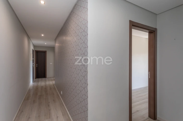 Apartamento T2 para Arrendamento em Algueirão-Mem Martins Foto 2