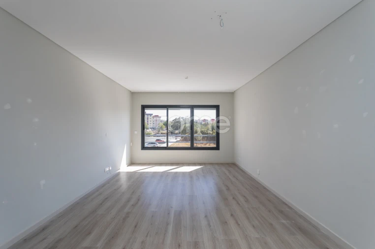 Apartamento T2 para Arrendamento em Algueirão-Mem Martins Foto 11