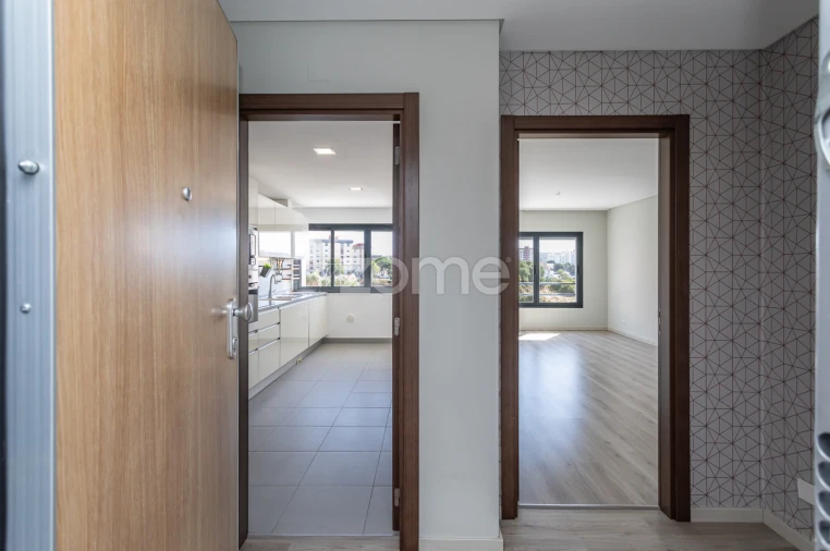 Apartamento T2 para Arrendamento em Algueirão-Mem Martins Foto 5